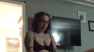 Curvy domme wife moans while pegging her spouse sub